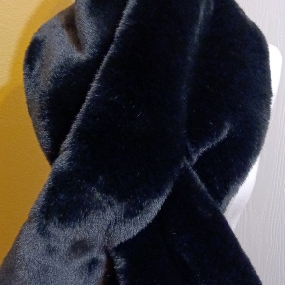 scarf - Picture 8 of 9